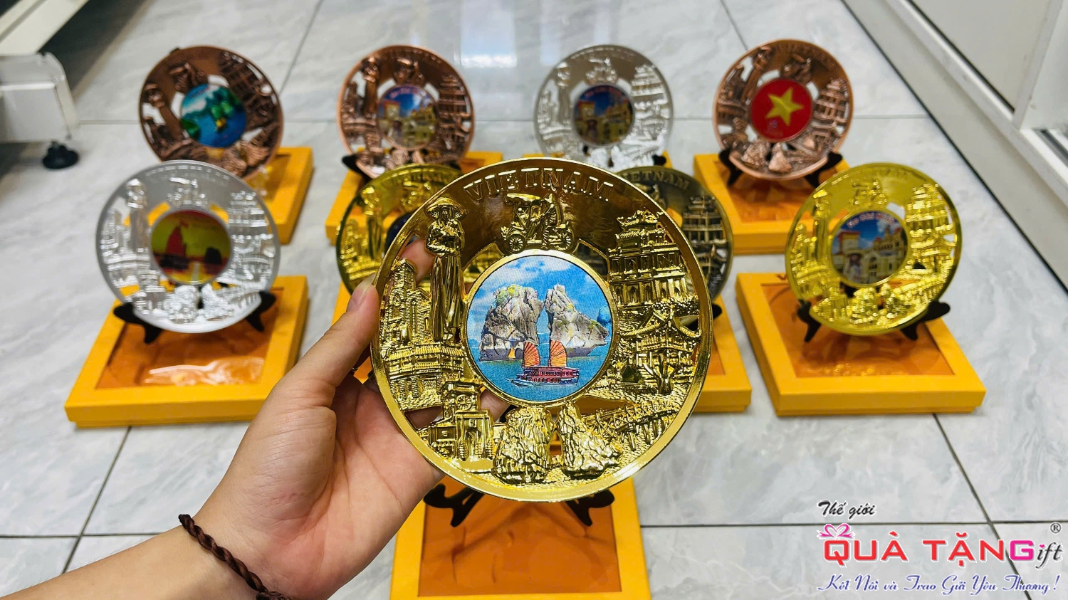 đĩa lưu niệm mạ vàng bạc đồng (10)