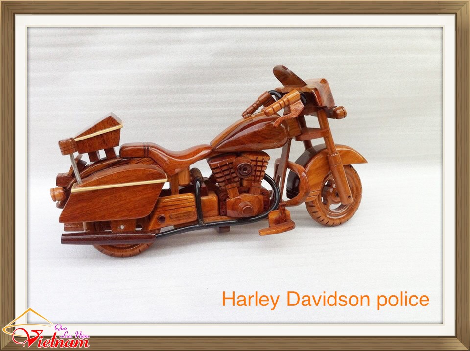 Harley wwindshield