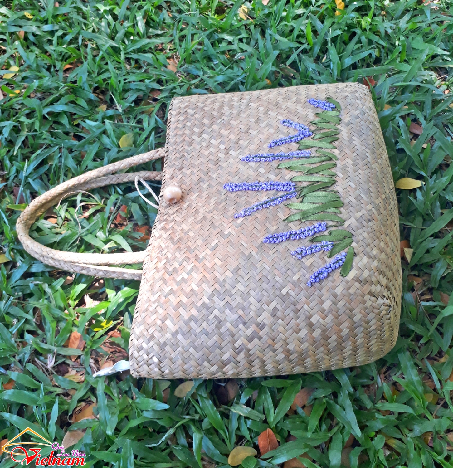 tui coi theu hoa lavender