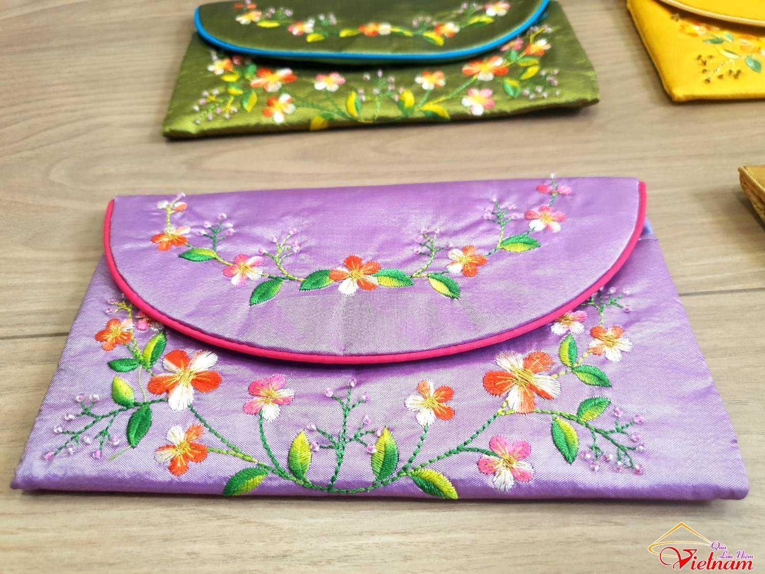 vi luu niem cam tay theu hoa (4)